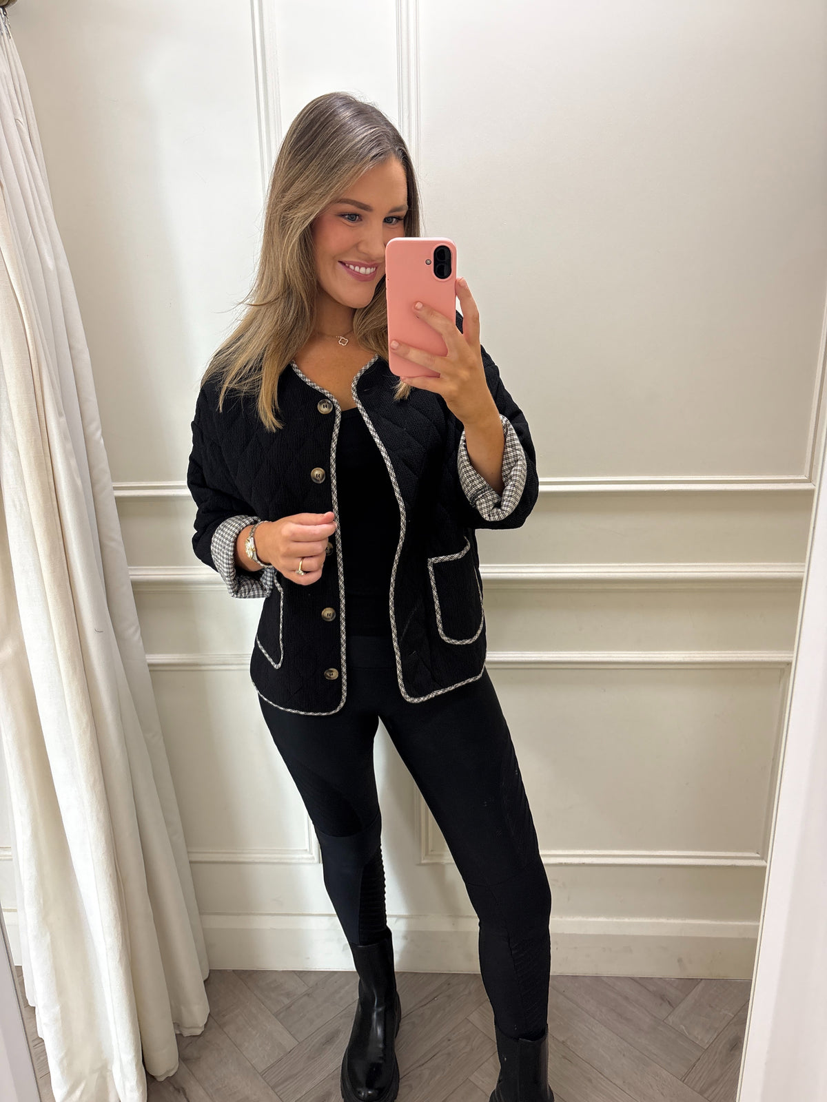 Tyla Shacket Black
