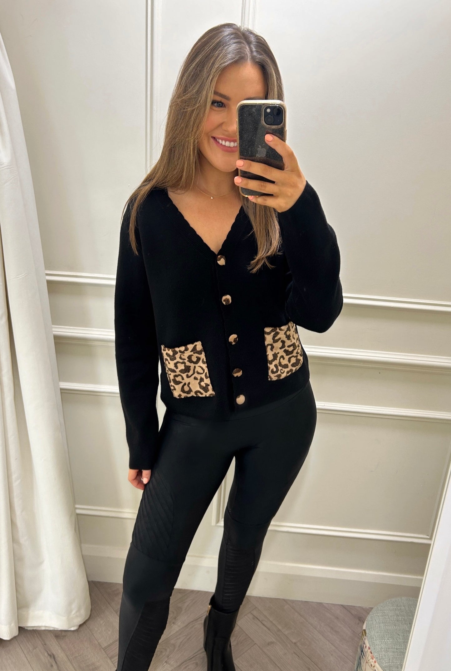 Lila Cardigan Black