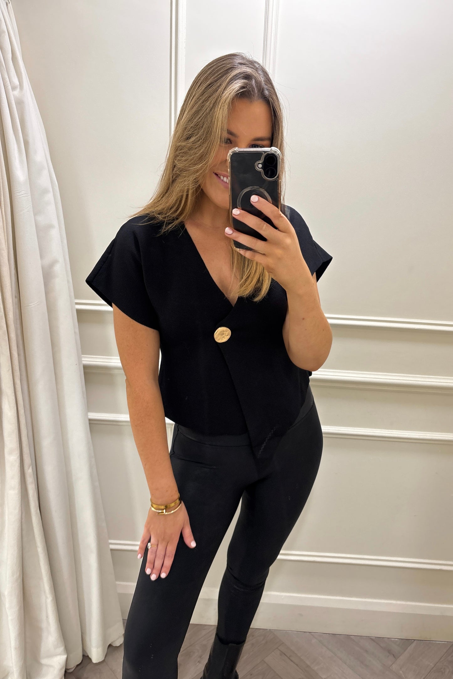 Tyra Top Black