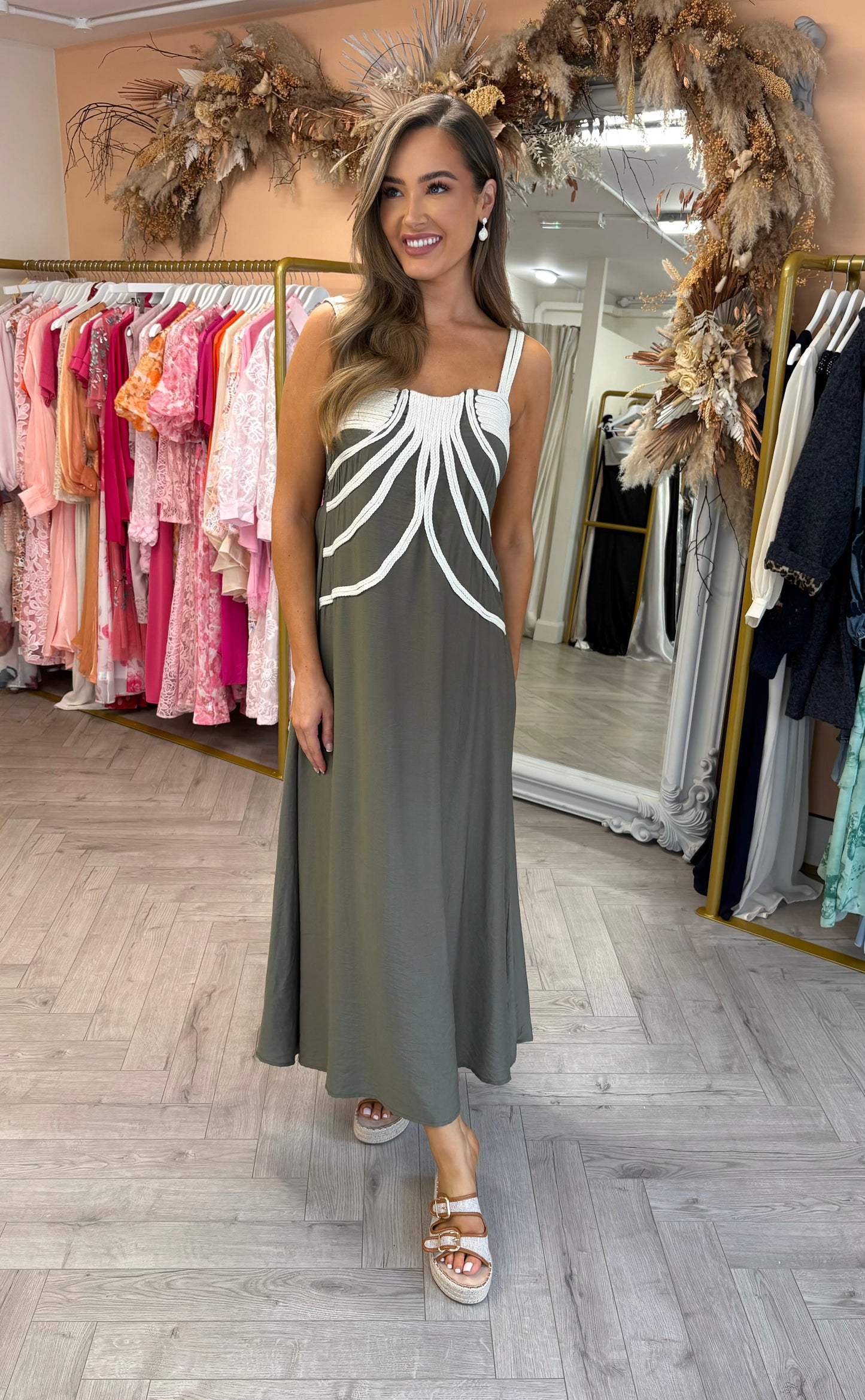 Novalie Dress Khaki
