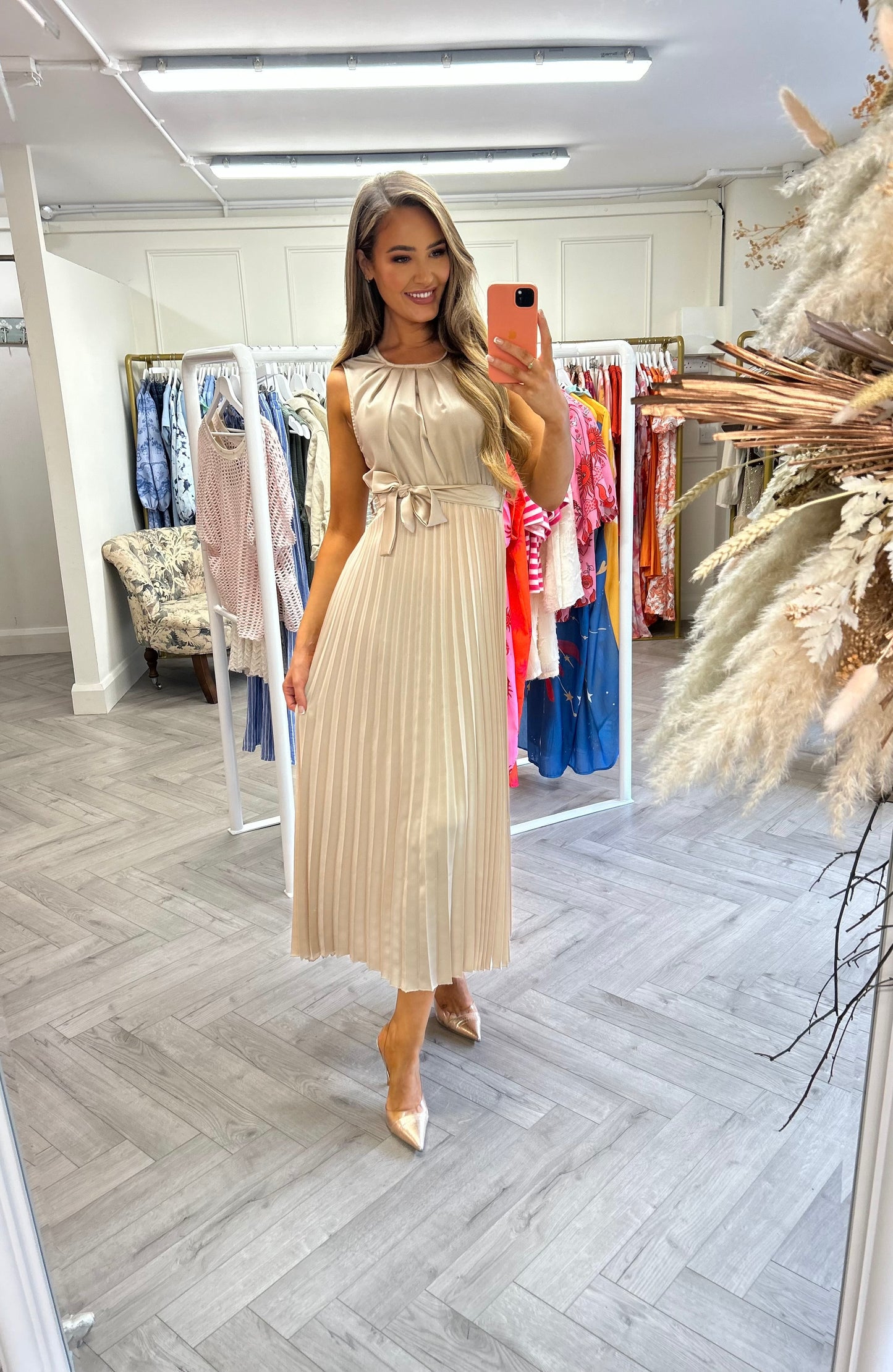 Alissa Dress Champagne