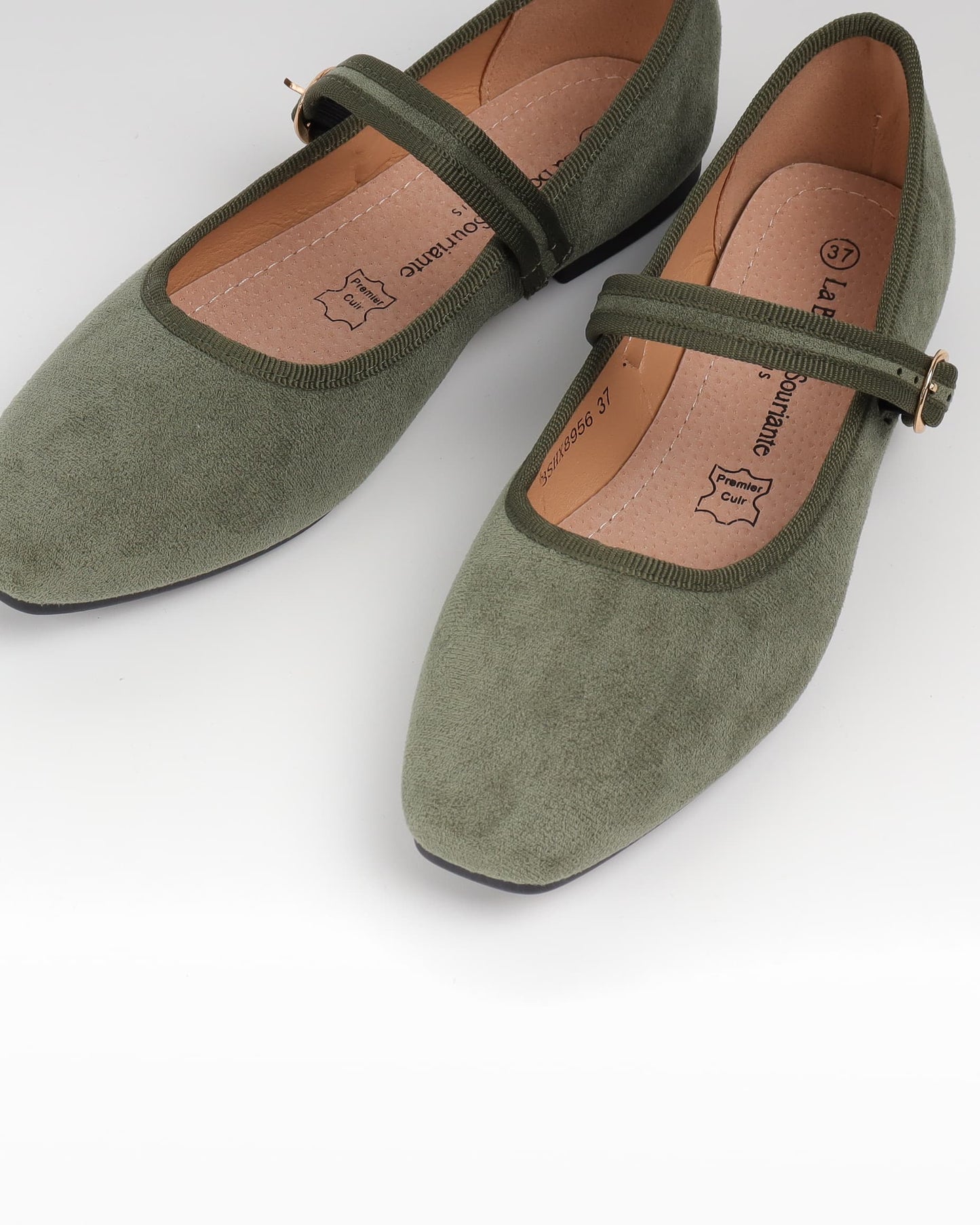 Axel Pump’s Khaki Green