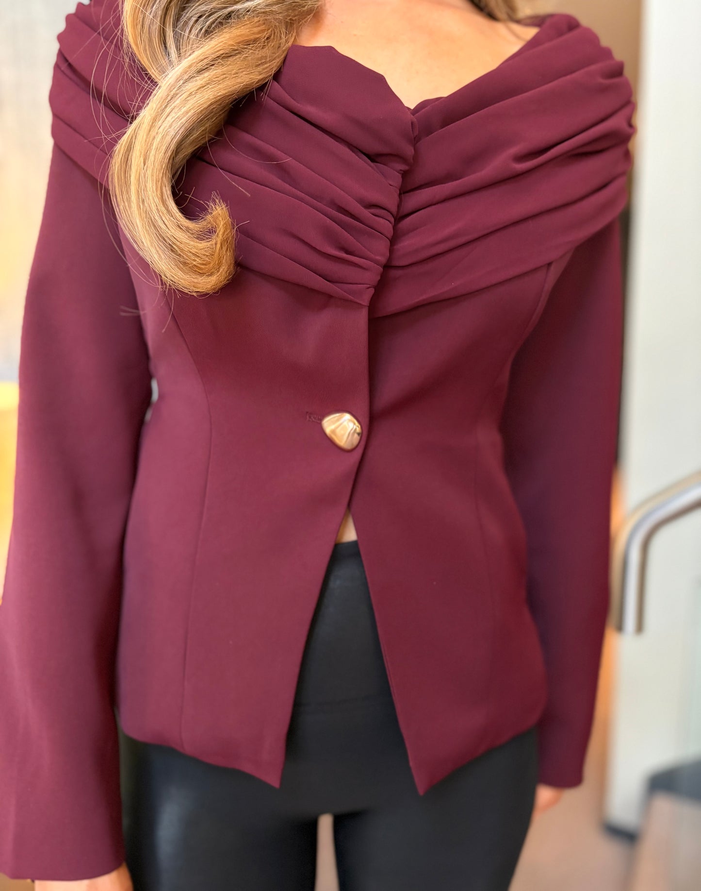 Shayla Tailored Top Burgundy