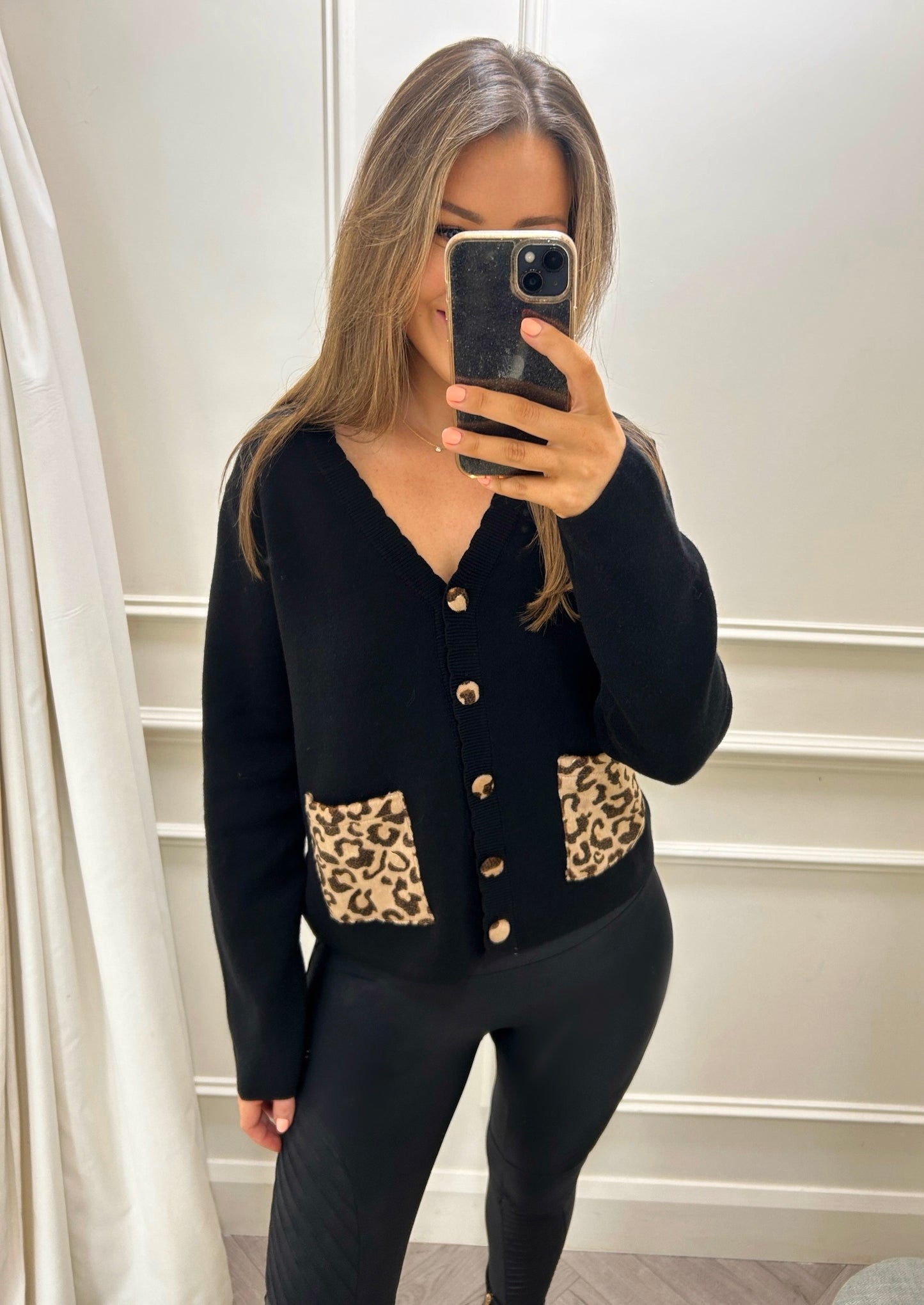 Lila Cardigan Black