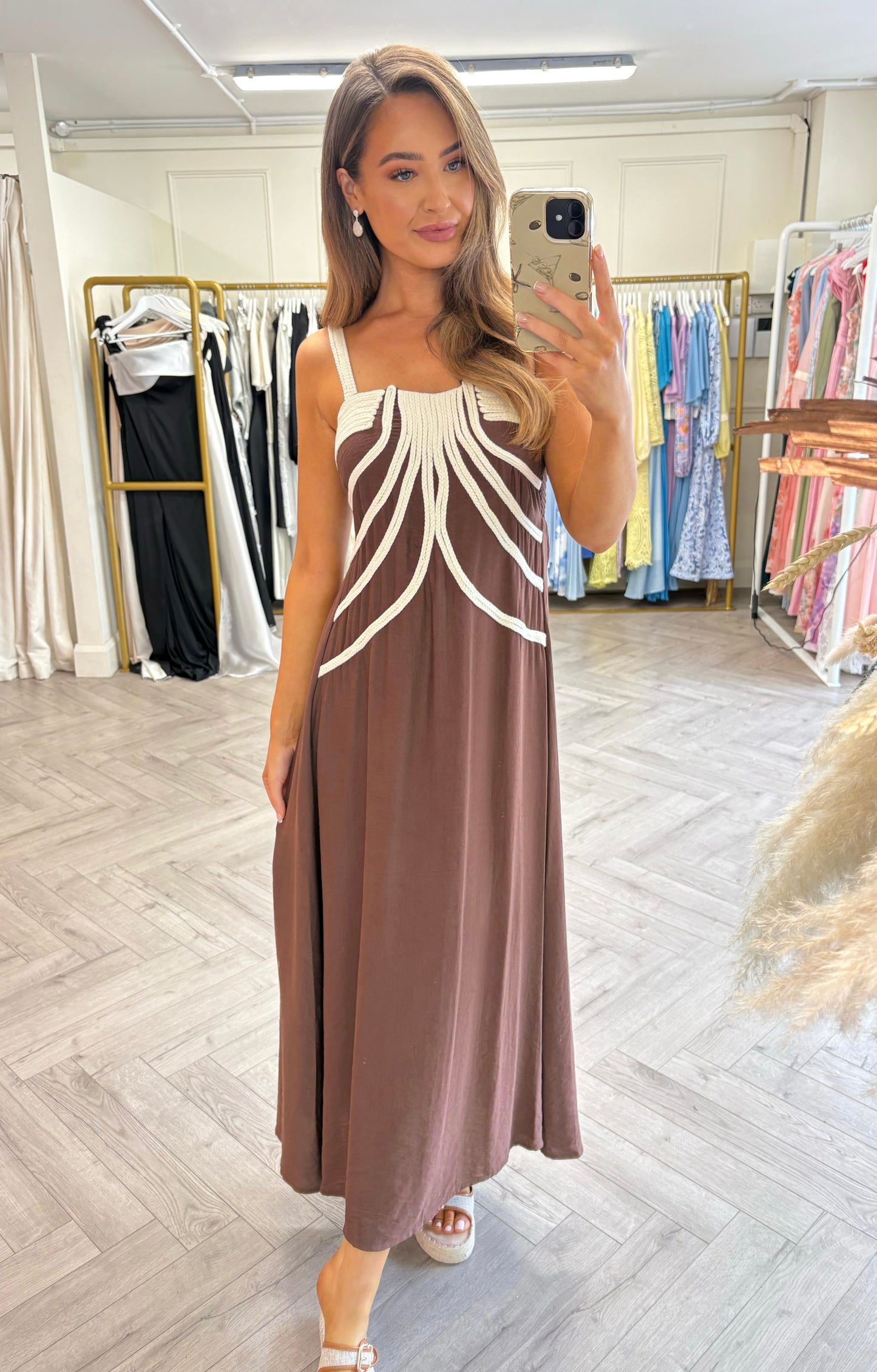 Novalie Dress Brown