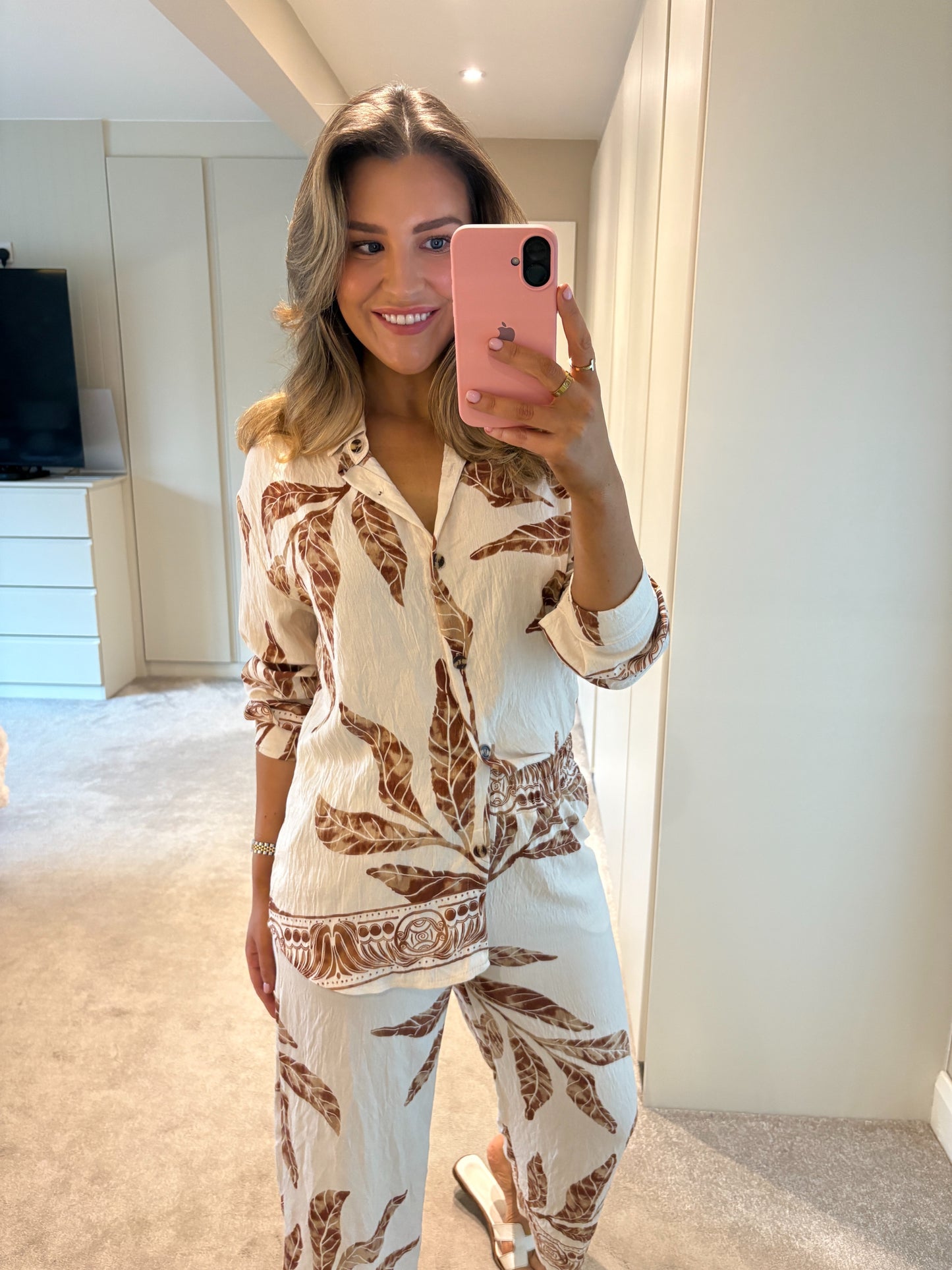 Baila Two Piece Beige
