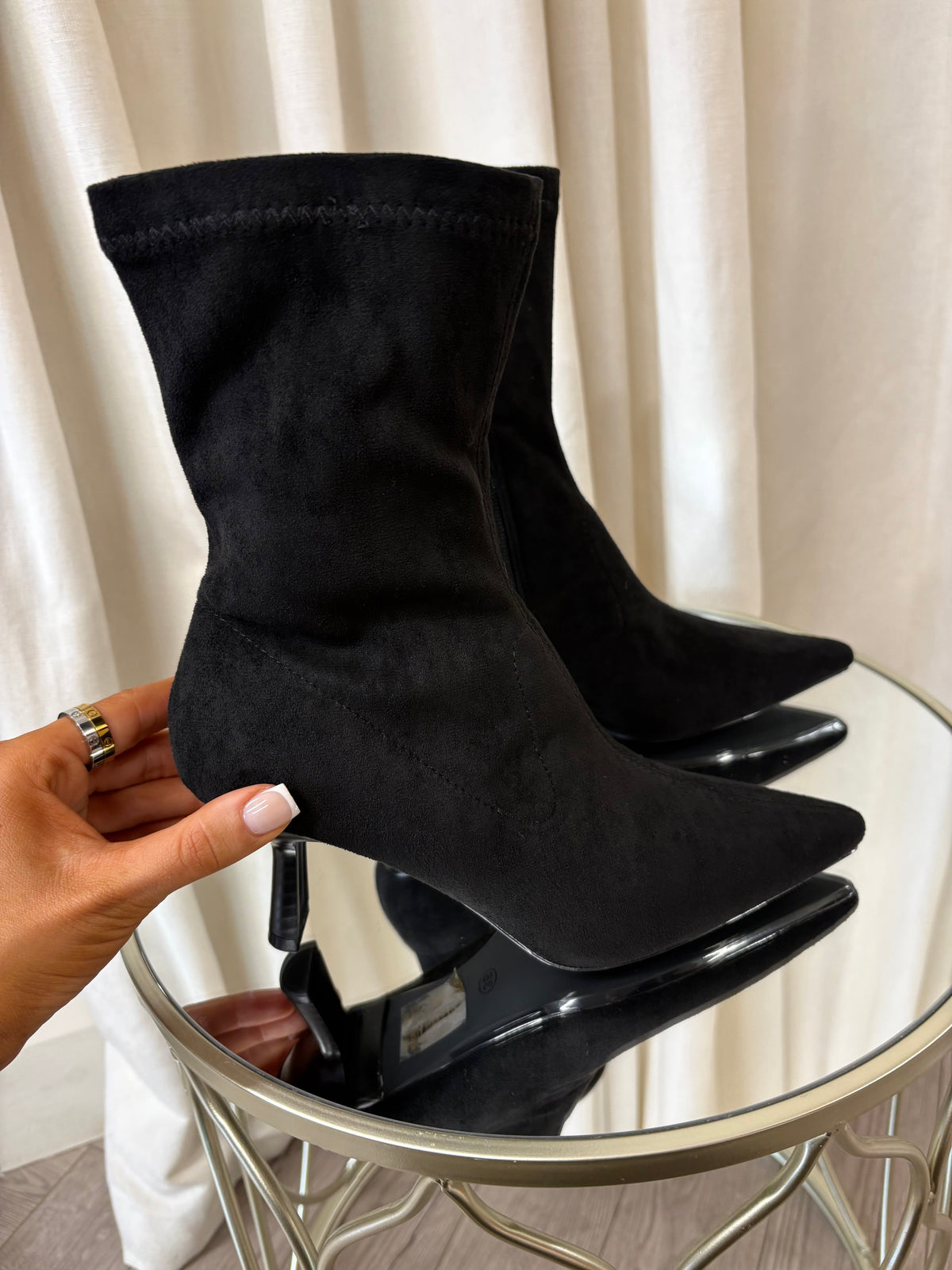 Maya Heel Black