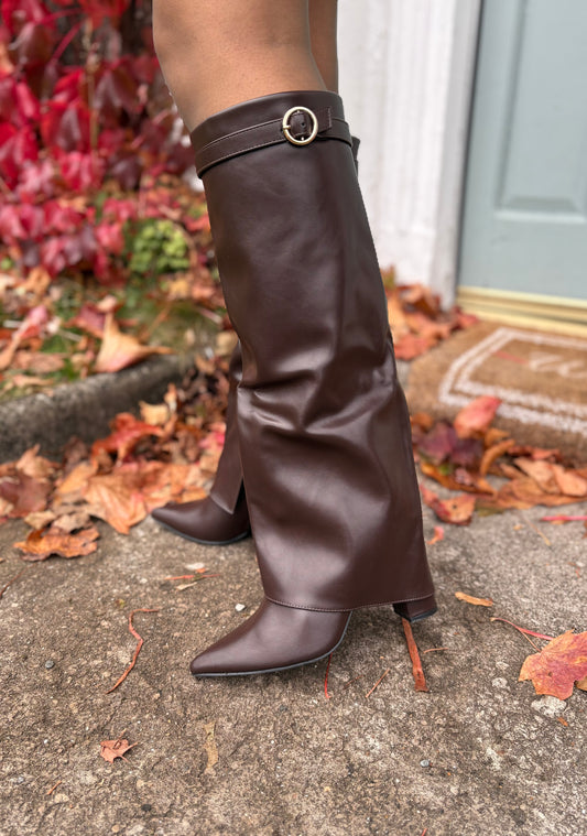 Lola Heeled Boot Brown