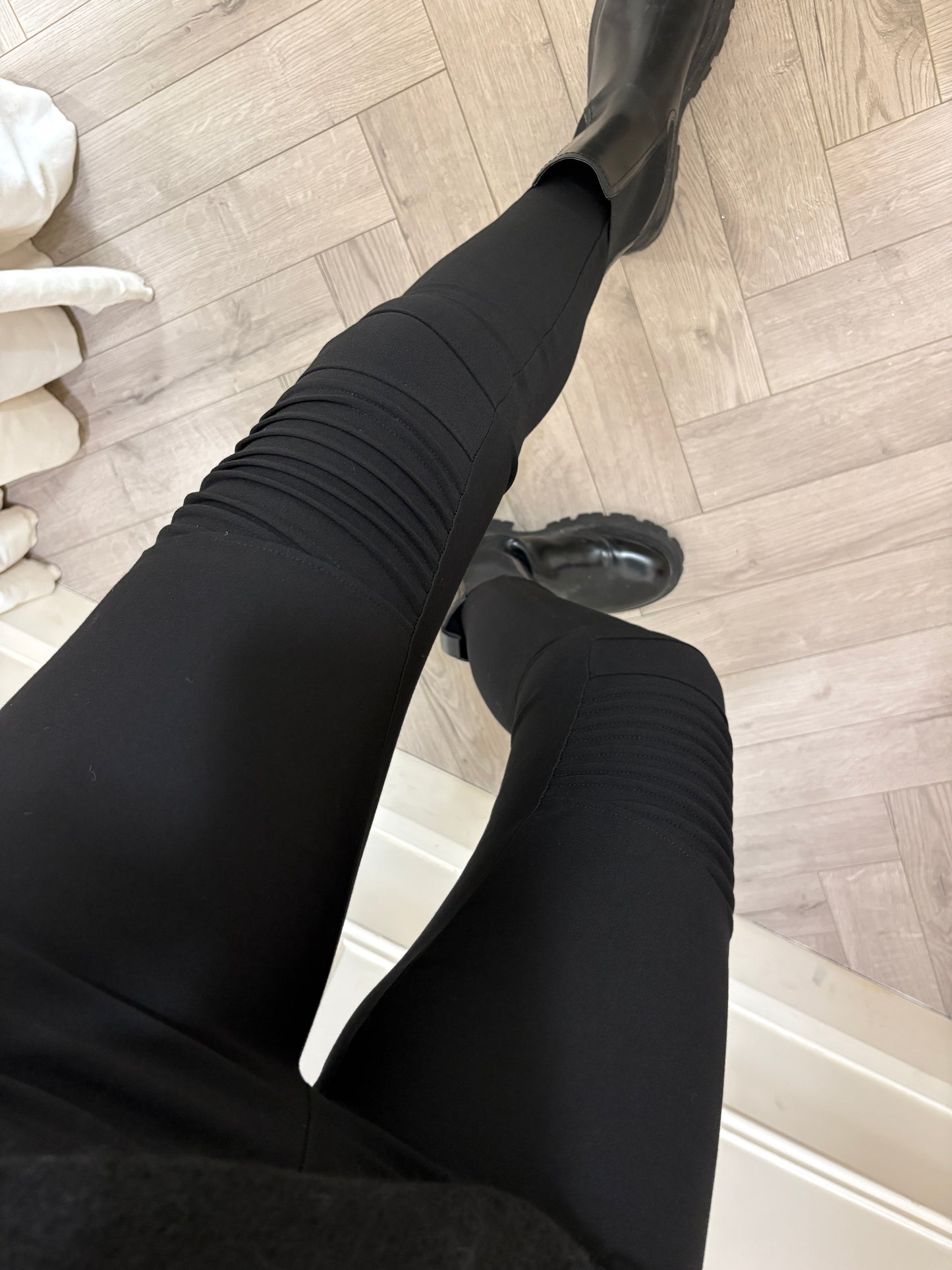 Darla Black Legging