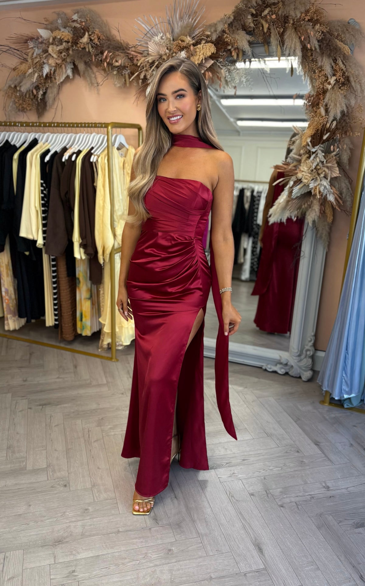 Charli Dress Burgundy