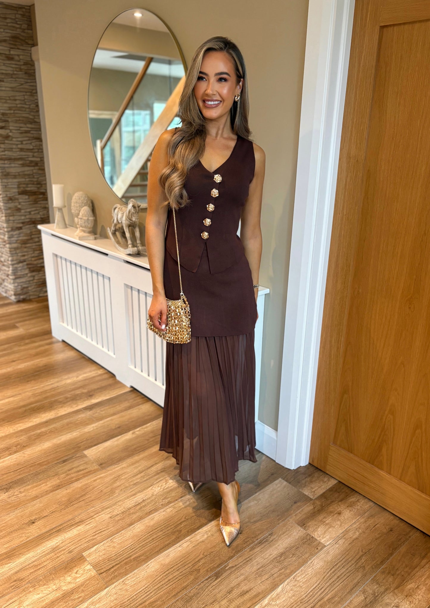 Avery Two Piece Brown