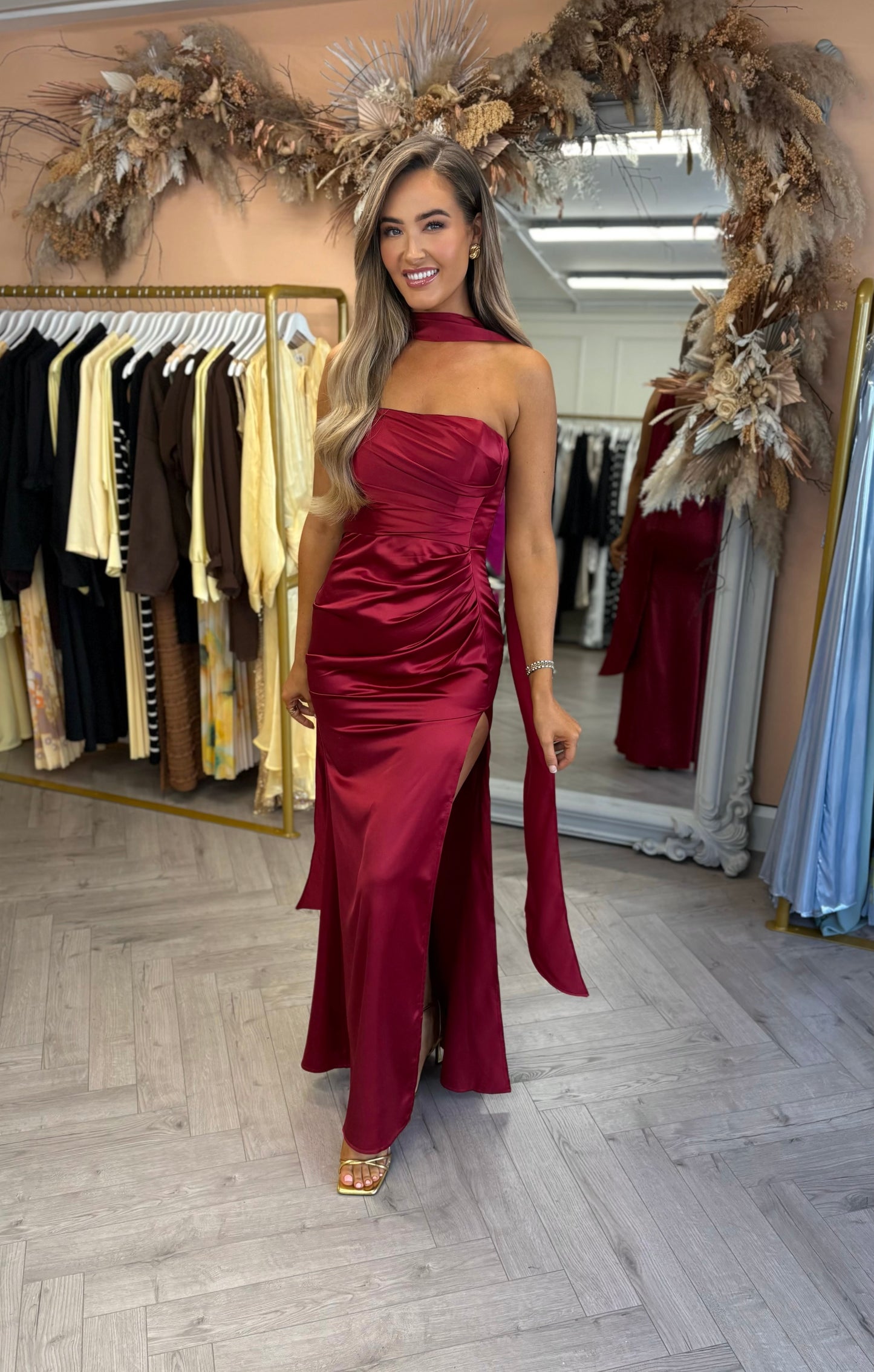 Charli Dress Burgundy
