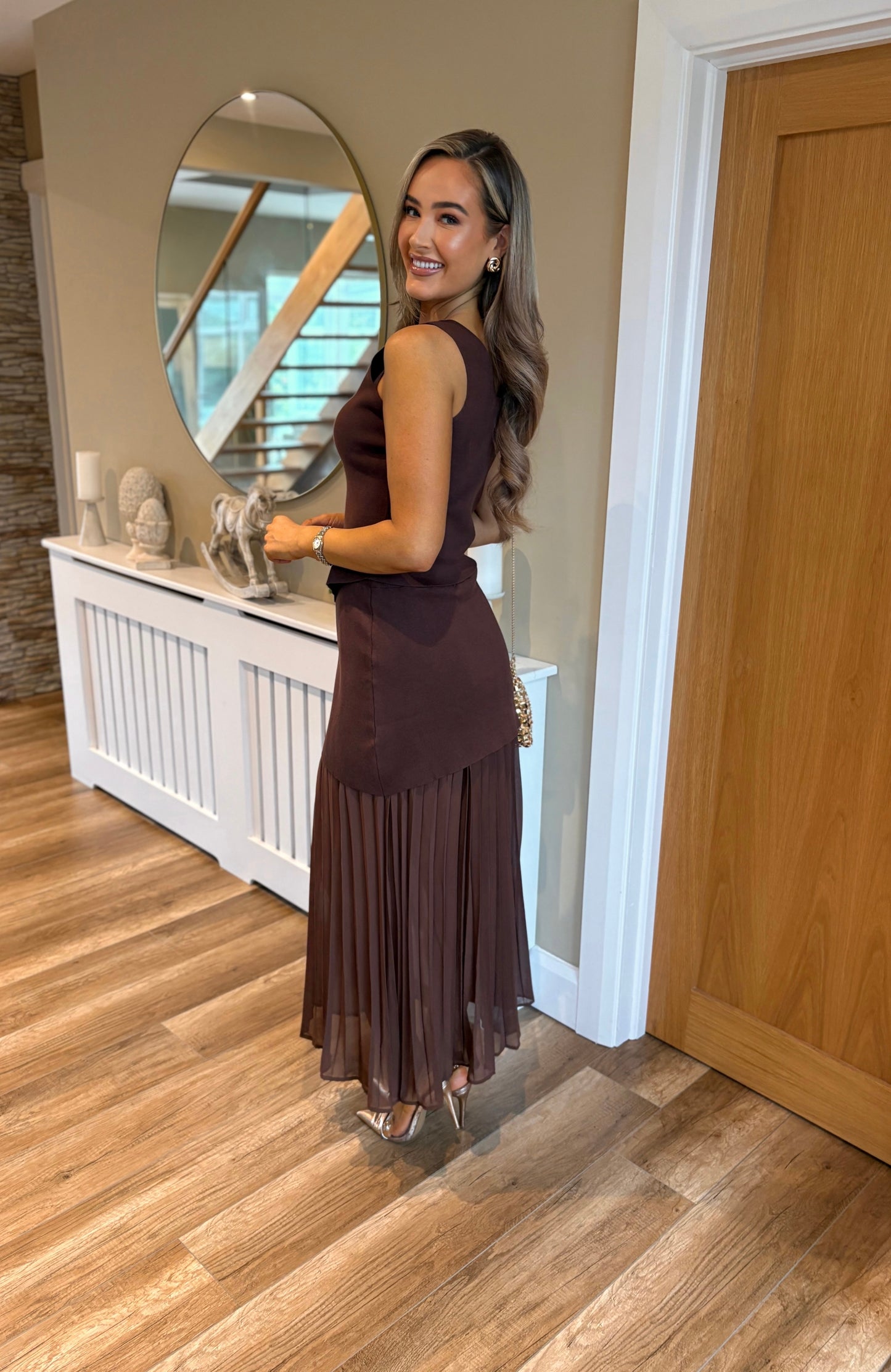 Avery Two Piece Brown