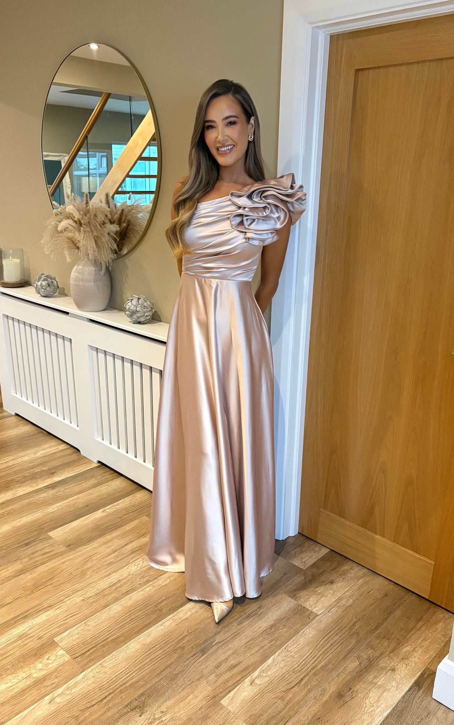 Lily Dress Champagne