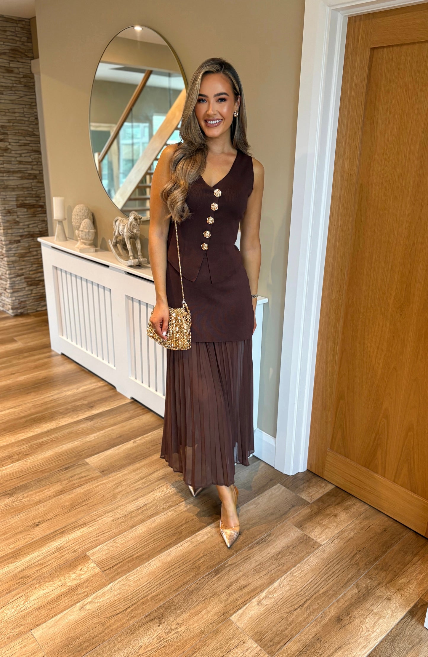 Avery Two Piece Brown