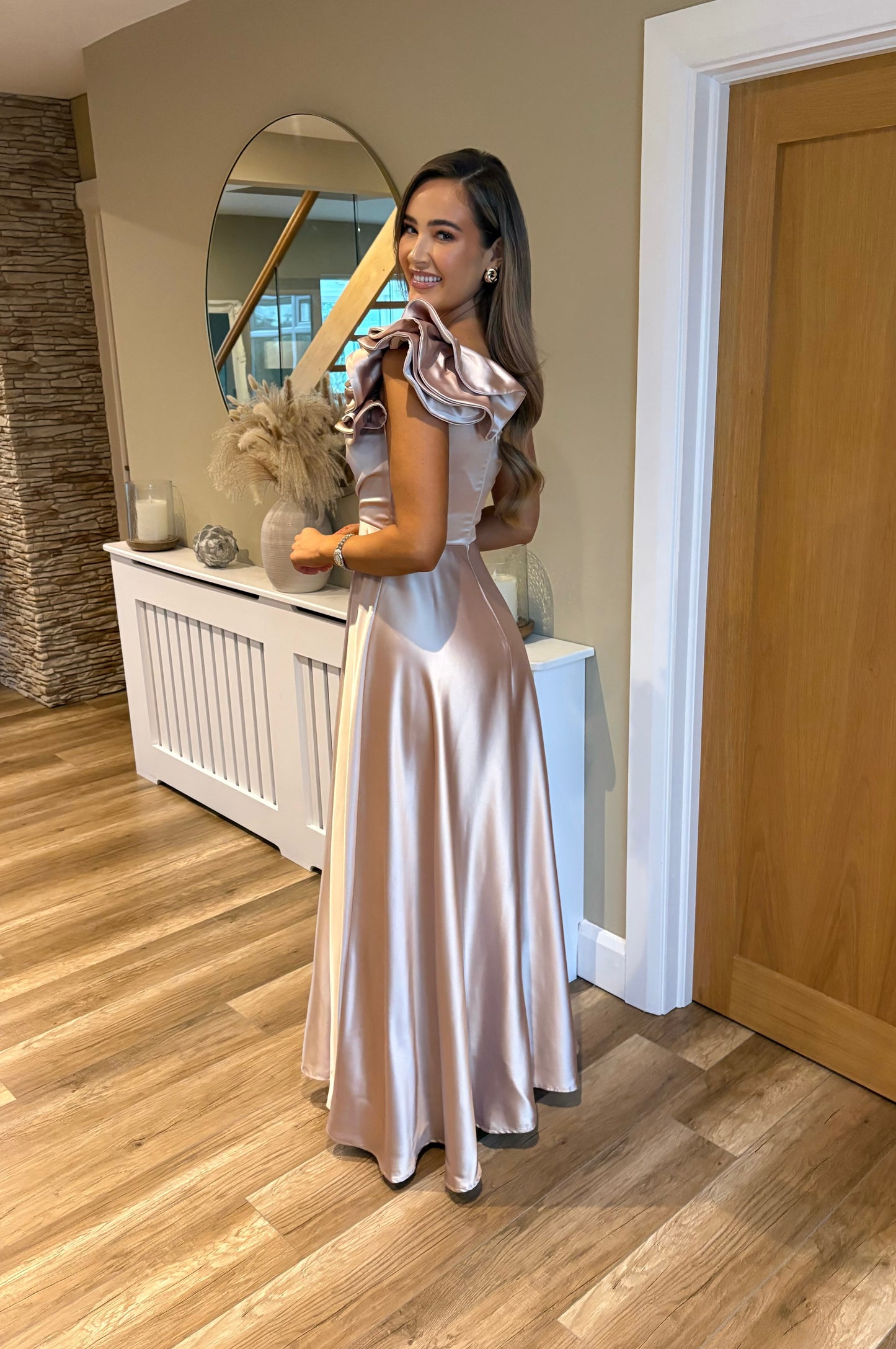 Lily Dress Champagne