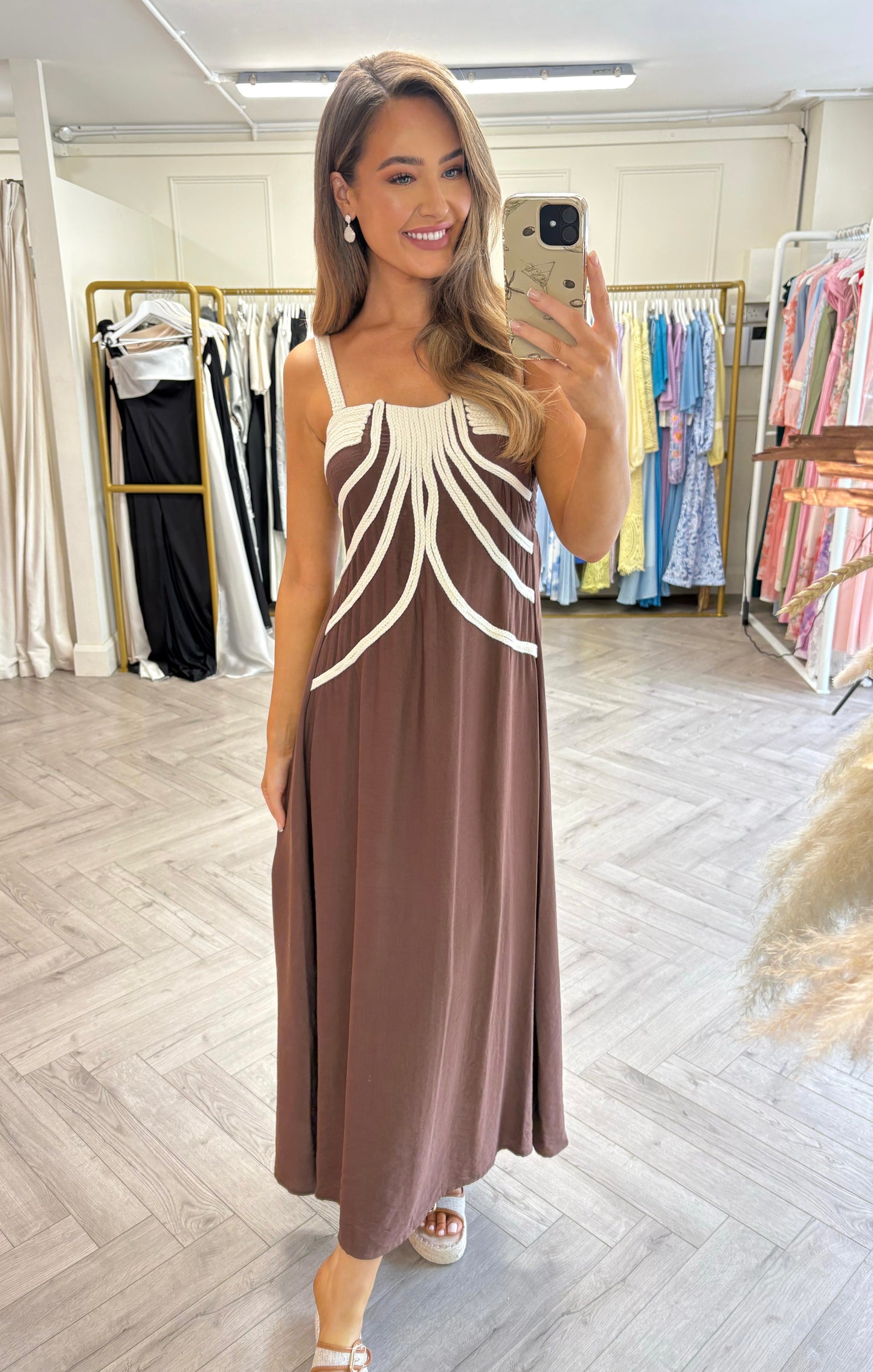 Novalie Dress Brown