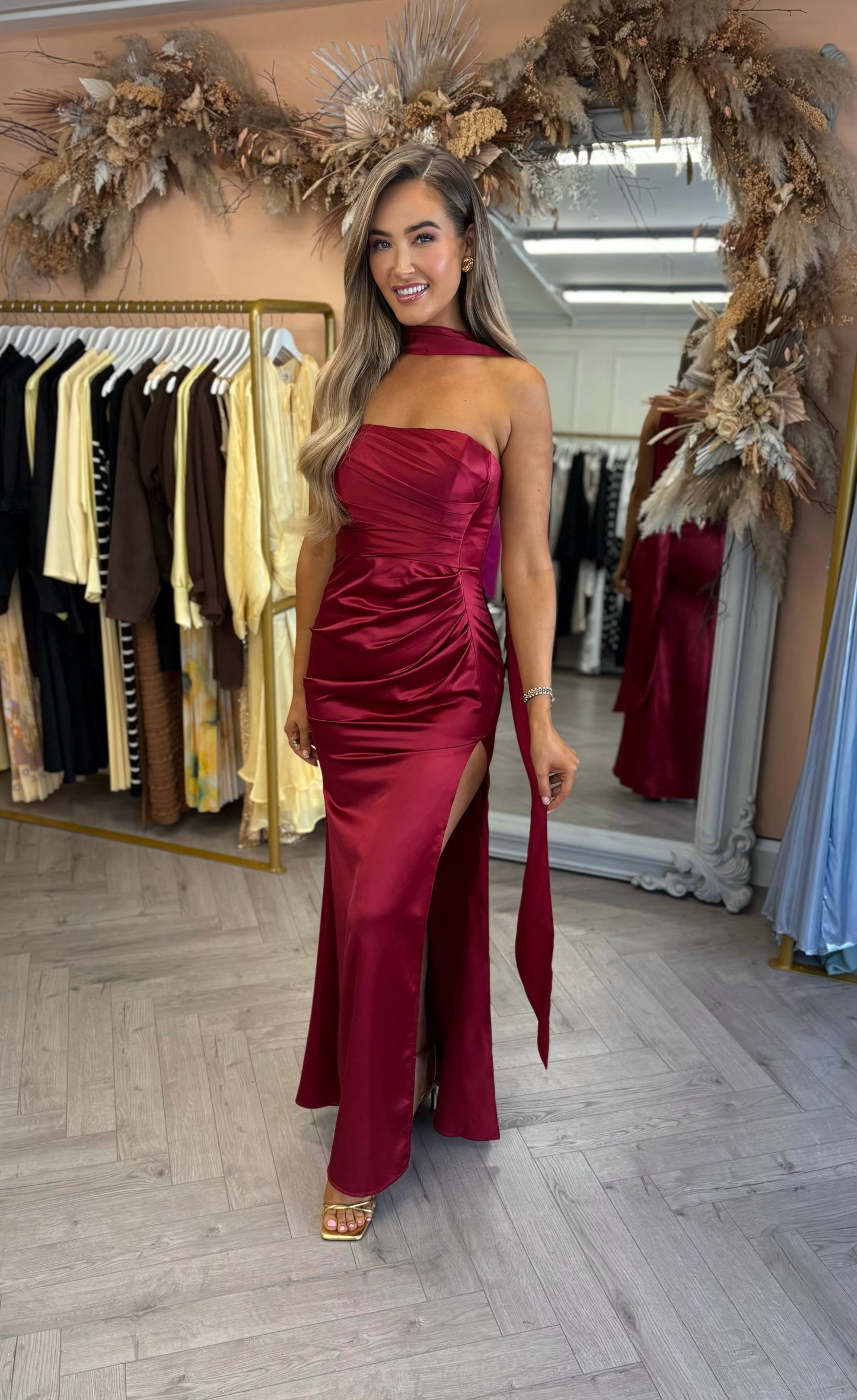 Charli Dress Burgundy