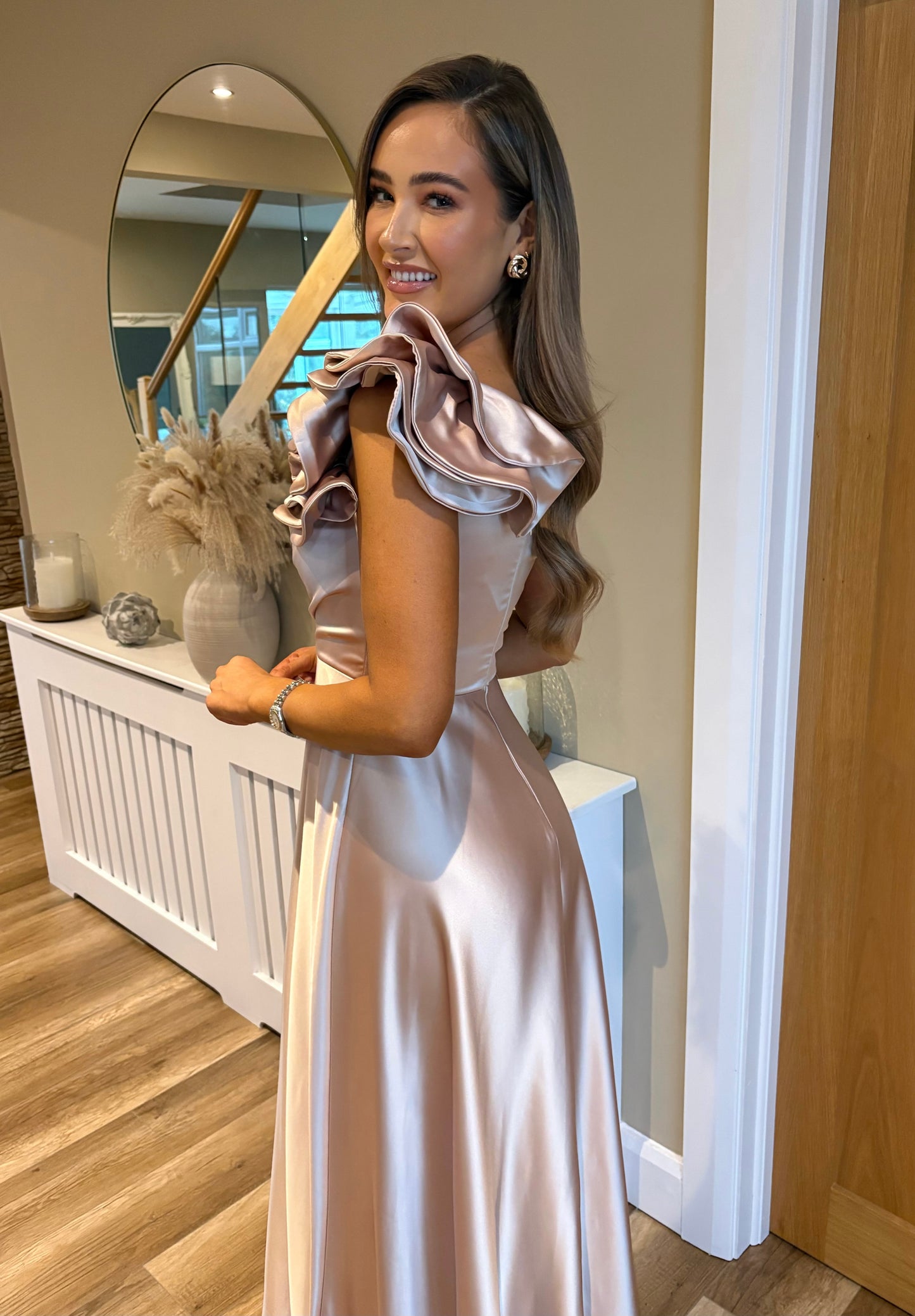 Lily Dress Champagne