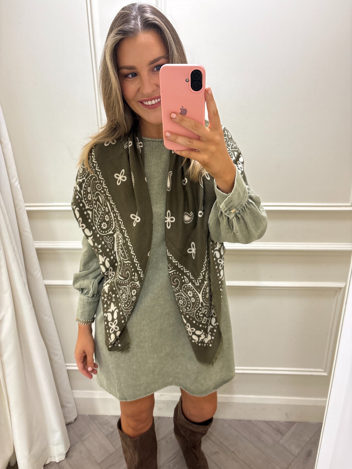 Olivia Cape/Scarf Khaki